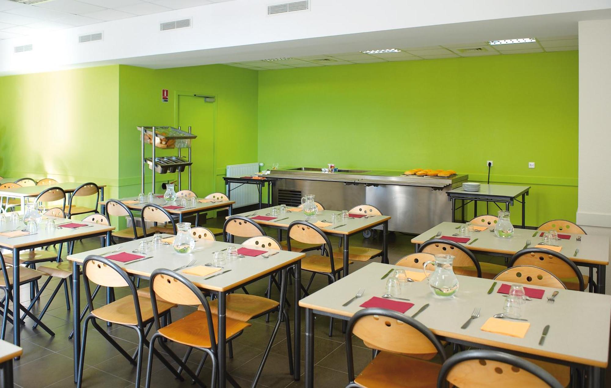 Jf Accueil & Formation Hotell Cholet Exteriör bild